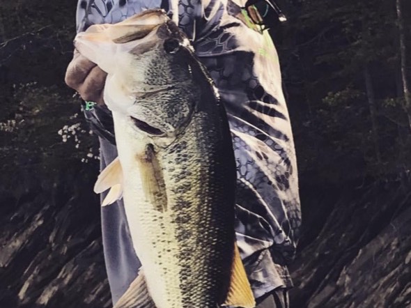 Alabama Elite Fishing Guide Jason Whitehead holding a [object Object]